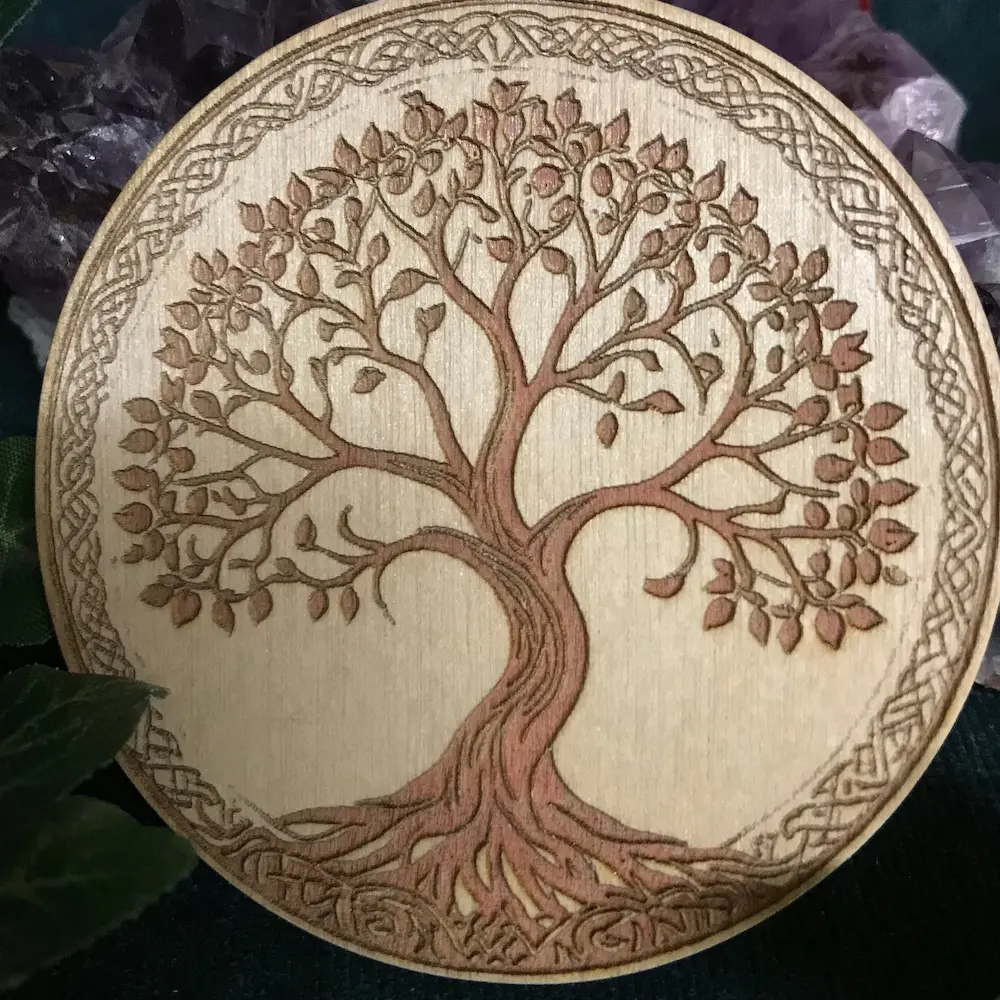 01-tree-of-life-hanging-close.webp