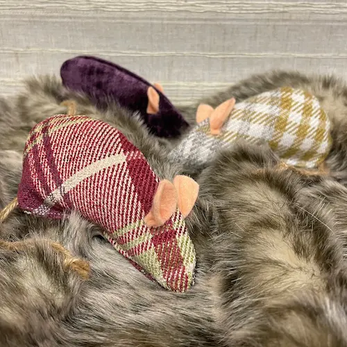 catnip-mice-tartan.webp