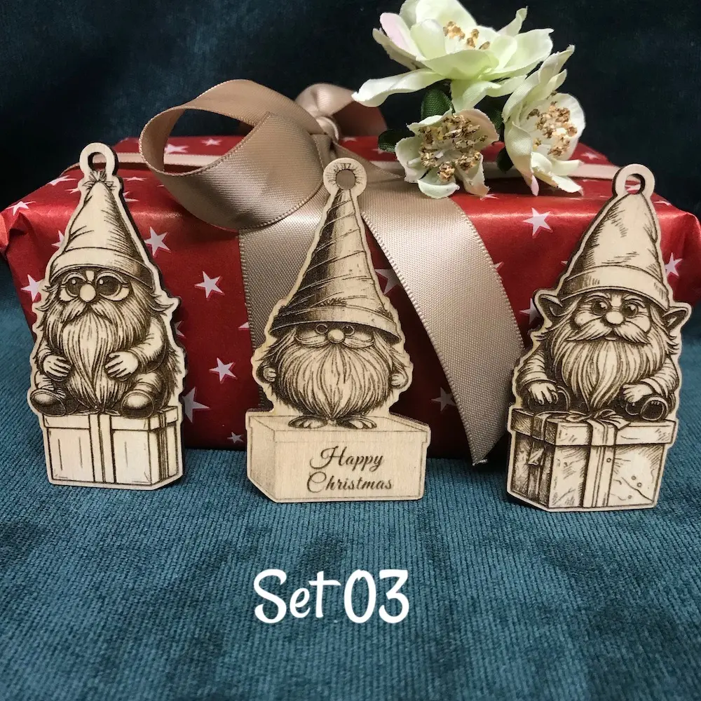 gonk-christmas-tags-set-03.webp