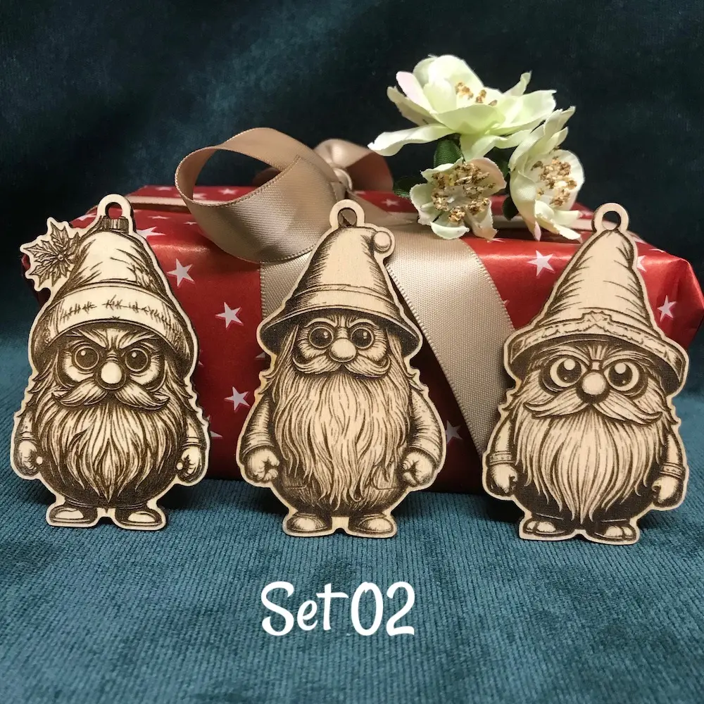 gonk-christmas-tags-set-02.webp