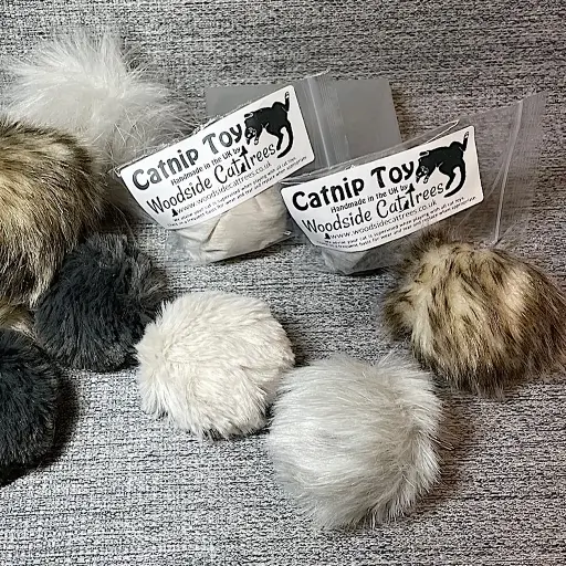Catnip Fur Ball Cat Toy