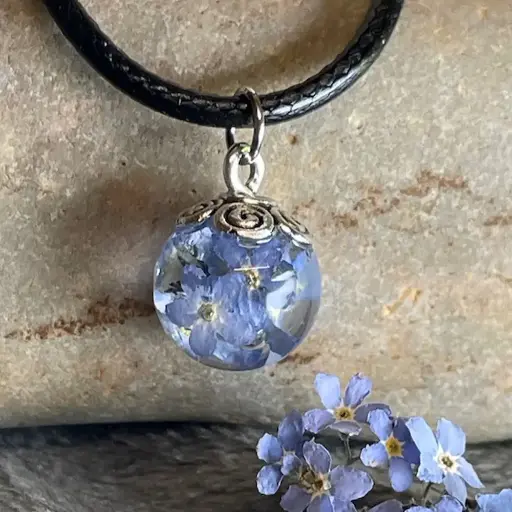 Forget-me-not Sphere Necklace